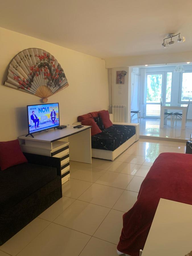 Apartment A&D Pančevo Buitenkant foto