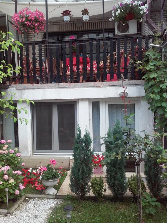 Apartment A&D Pančevo Buitenkant foto